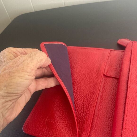 Red Hat Ladies Society Pebbled Leather Wallet Red Zip Around Purple Interior - Picture 4 of 9